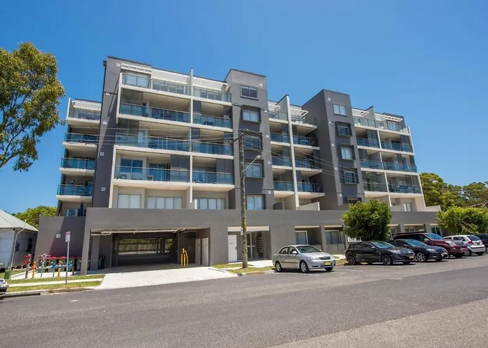 The Shoal Unit 405 Shoal Bay
